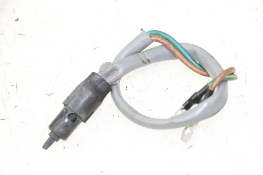 photo de INTERRUPTOR DE LUZ DE FREIO ESQUERDO YAMAHA BW'S 100 (1999 - 2002) - Zoom do estado de desgaste