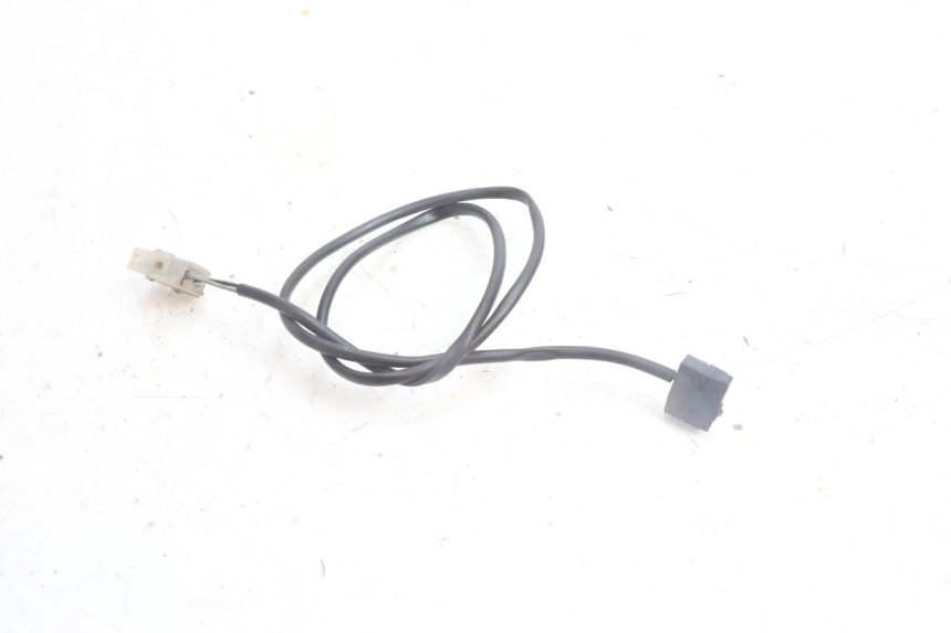 photo de INTERRUPTOR DE LUZ DE FREIO ESQUERDO BMW C1 125 (2000 - 2003) - Zoom do estado de desgaste