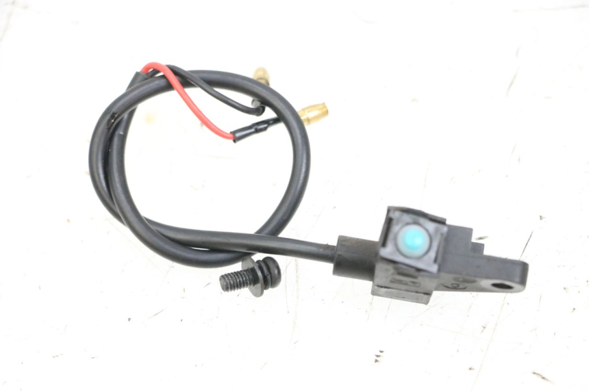 photo de INTERRUPTOR DE LUZ DE FREIO ESQUERDO SEGWAY NINEBOT E125S 1 (2022 - 2026) - Vista principal