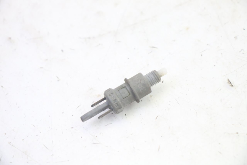 photo de INTERRUPTOR DE LUZ DE FREIO ESQUERDO PEUGEOT ELYSEO 125 (1999 - 2004) - Detalhe da peça