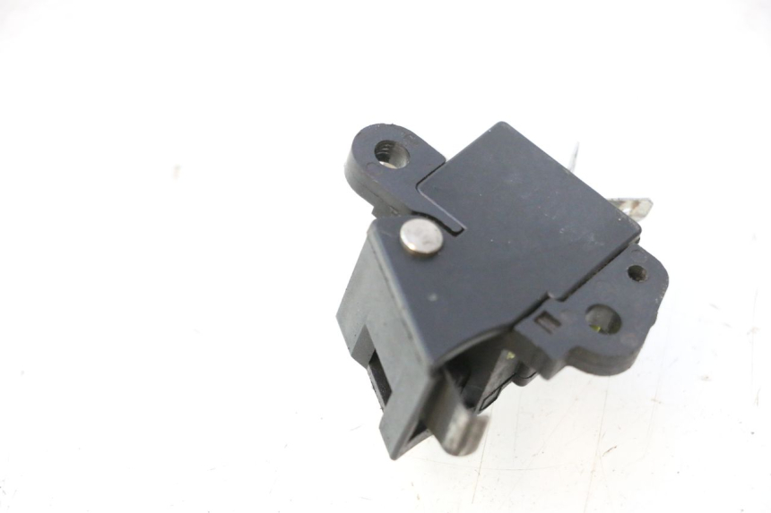 photo de INTERRUPTOR DE LUZ DE FREIO ESQUERDO HONDA FJS SILVER WING SILVERWING 400 (2005 - 2008) - Outro ângulo de visão