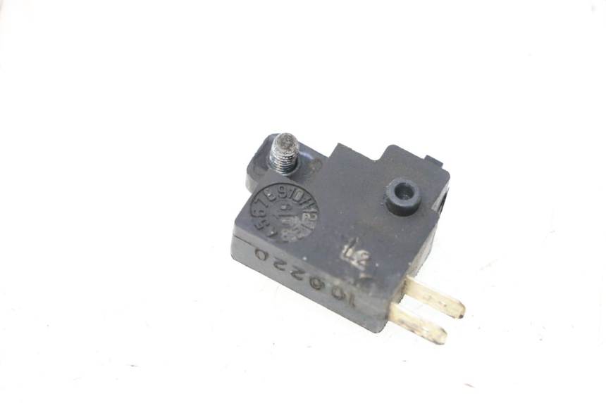 photo de INTERRUPTOR DE LUZ DE FREIO ESQUERDO KYMCO GRAND DINK 125 (2008 - 2014) - Detalhe da peça