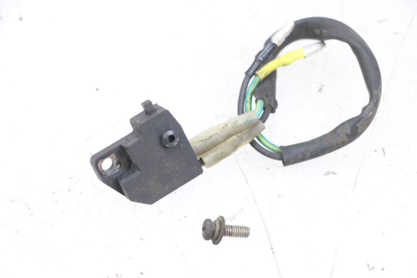 photo de INTERRUPTOR DE LUZ DE FREIO ESQUERDO KYMCO LIKE 125 (2009 - 2016) - Vista principal