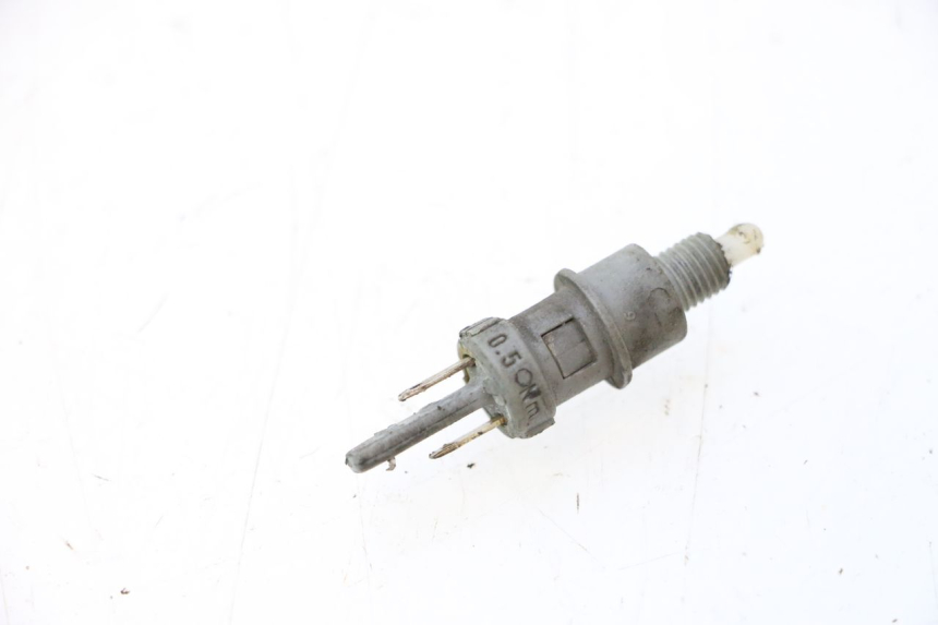 photo de CONTATO DE LUZ DE FREIO ESQUERDO PEUGEOT LUDIX ONE 14P 50 (2004 - 2013) - Detalhe da peça