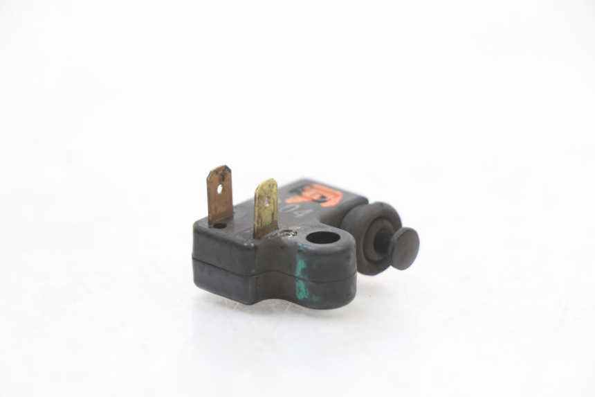 photo de INTERRUPTOR DE LUZ DE FREIO ESQUERDO MBK MW TRYPTIK 125 (2014 - 2016) - Zoom do estado de desgaste