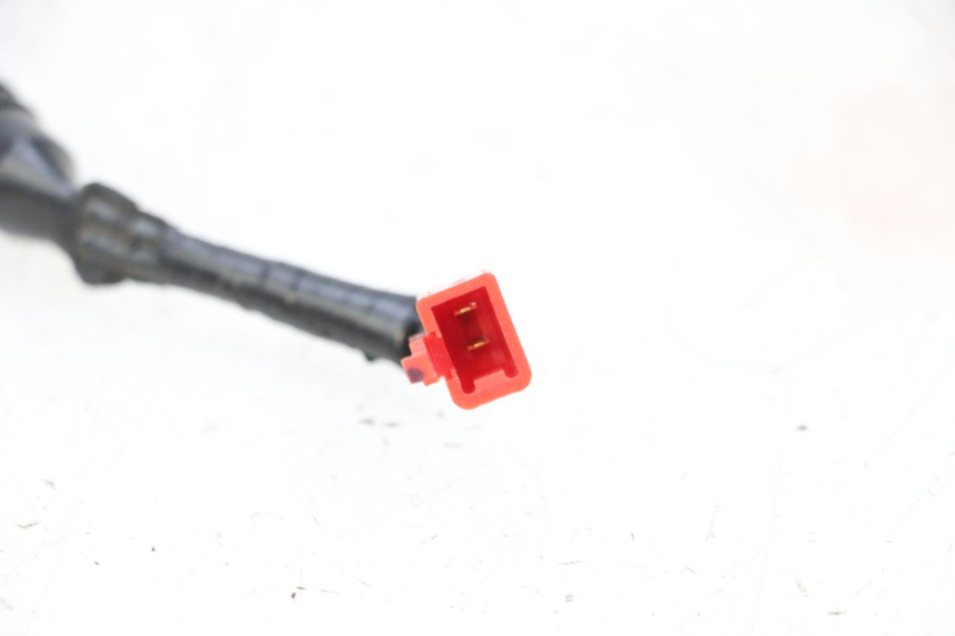 photo de INTERRUPTOR DE LUZ DE FREIO ESQUERDO YAMAHA NEO'S CORE 1 (2022 - 2026) - Zoom do estado de desgaste
