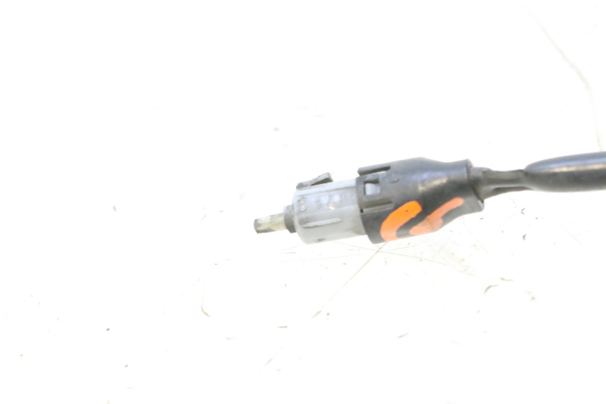 photo de INTERRUPTOR DE LUZ DE FREIO ESQUERDO YAMAHA NEOS NEO'S 4T 50 (2008 - 2016) - Outro ângulo de visão
