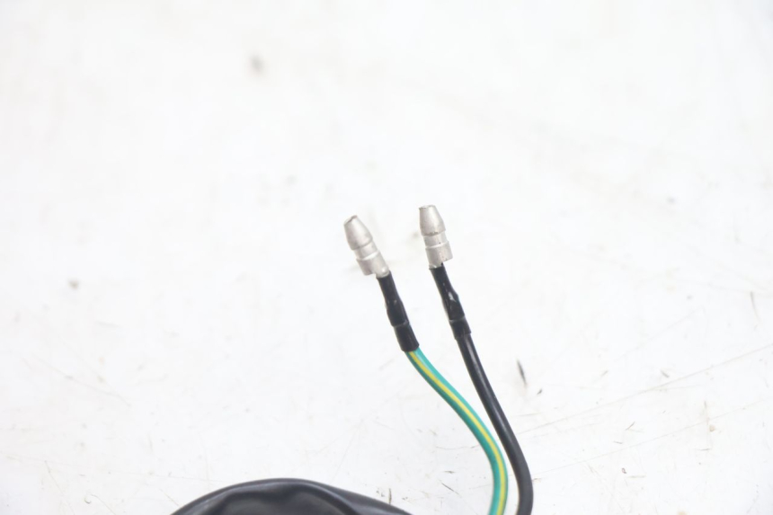 photo de CONTATOR DE LUZ DE FREIO ESQUERDO KYMCO LIKE 4T 50 (2019 - 2025) - Outro ângulo de visão
