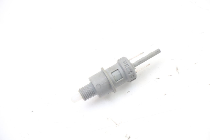 photo de INTERRUPTOR DE LUZ DE FREIO ESQUERDO PEUGEOT CITYSTAR 2T 50 (2018 - 2021) - Vista principal