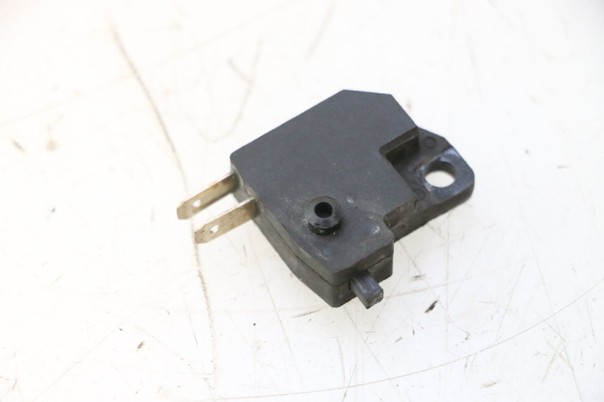 photo de CONTATOR DE LUZ DE FREIO ESQUERDO RAZZO QTR 50 (2011 - 2018) - Vista principal