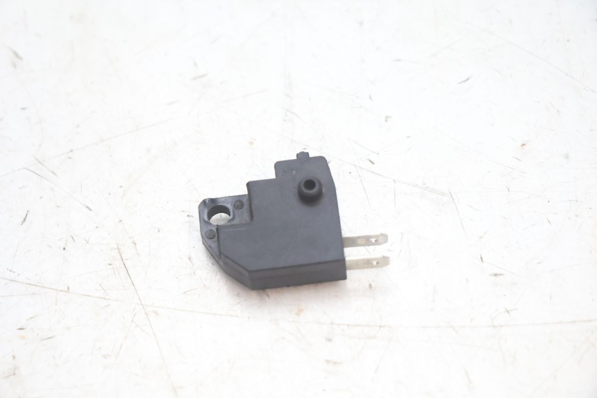 photo de CONTATOR DE LUZ DE FREIO ESQUERDO JM MOTORS R-MAX TECH 50 (2024 - 2026) - Vista principal