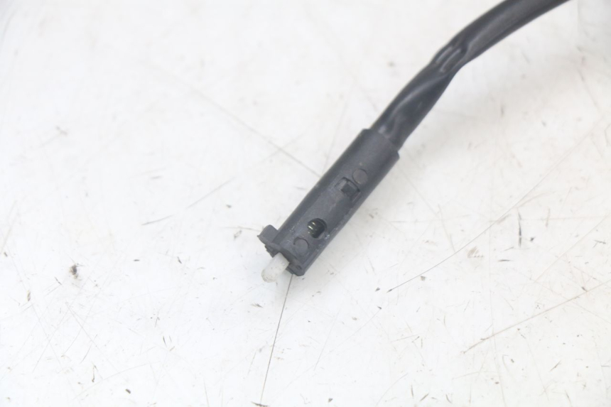 photo de INTERRUPTOR DE LUZ DE FREIO ESQUERDO TNT MOTOR ROMA 10' 4T 50 (2007 - 2018) - Zoom do estado de desgaste