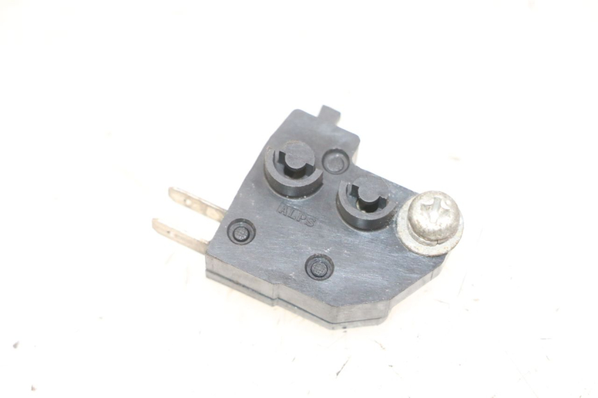 photo de INTERRUPTOR DE LUZ DE FREIO ESQUERDO PEUGEOT SATELIS 125 (2013 - 2018) - Vista principal