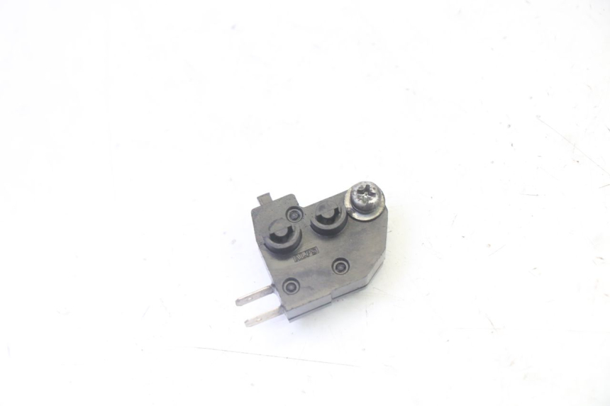 photo de INTERRUPTOR DE LUZ DE FREIO ESQUERDO PEUGEOT SATELIS 125 (2013 - 2018) - Vista principal