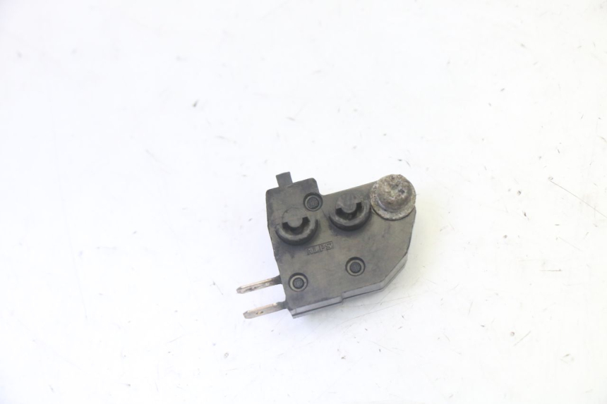 photo de INTERRUPTOR DE LUZ DE FREIO ESQUERDO PEUGEOT SATELIS 125 (2010 - 2012) - Vista principal
