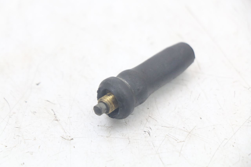 photo de INTERRUPTOR DE LUZ DE FREIO ESQUERDO PEUGEOT SPEEDFIGHT 100 (1997 - 2007) - Detalhe da peça