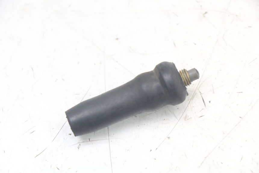 photo de INTERRUPTOR DE LUZ DE FREIO ESQUERDO PEUGEOT SPEEDFIGHT 100 (1997 - 2007) - Zoom do estado de desgaste