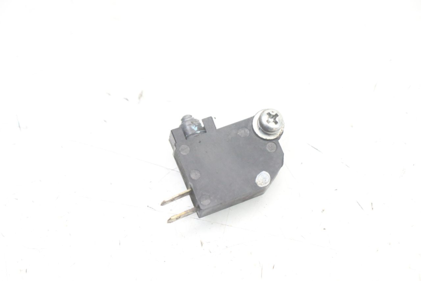 photo de INTERRUPTOR DE LUZ DE FREIO ESQUERDO SUZUKI BURGMAN 125 (2018 - 2021) - Vista principal