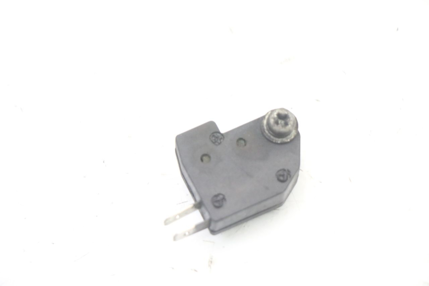 photo de INTERRUPTOR DE LUZ DE FREIO ESQUERDO SUZUKI BURGMAN 125 (2015 - 2017) - Vista principal