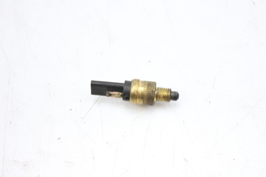 photo de INTERRUPTOR DE LUZ DE FREIO ESQUERDO PEUGEOT SV 125 (1991 - 1994) - Vista principal