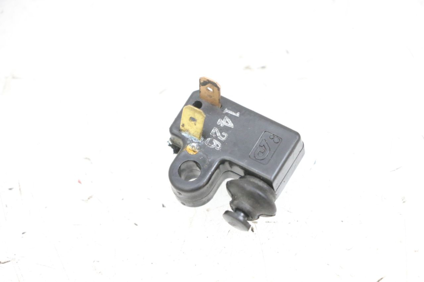 photo de INTERRUPTOR DE LUZ DE FREIO ESQUERDO YAMAHA TRICITY 300 (2020 - 2024) - Vista principal