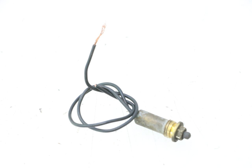 photo de CONTATOR DE LUZ DE FREIO ESQUERDO PIAGGIO VESPA PK FL 2T 50 (1990 - 1996) - Detalhe da peça