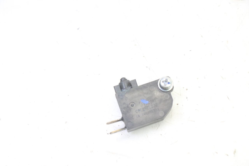 photo de INTERRUPTOR DE LUZ DE FREIO ESQUERDO YAMAHA XMAX X-MAX 125 (2021 - 2025) - Vista principal