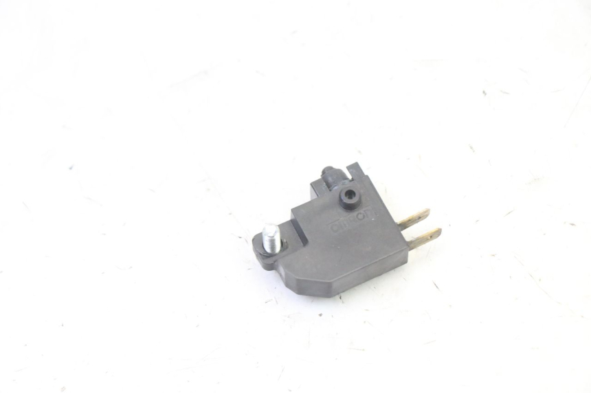 photo de INTERRUPTOR DE LUZ DE FREIO ESQUERDO YAMAHA XMAX X-MAX 125 (2021 - 2025) - Zoom do estado de desgaste