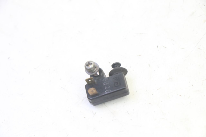 photo de INTERRUPTOR DE LUZ DE FREIO ESQUERDO YAMAHA X-MAX XMAX 125 (2010 - 2013) - Detalhe da peça