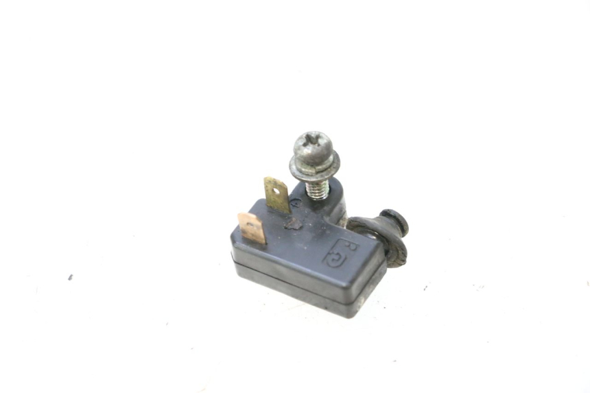 photo de INTERRUPTOR DE LUZ DE FREIO ESQUERDO YAMAHA X-MAX XMAX 125 (2010 - 2013) - Vista principal