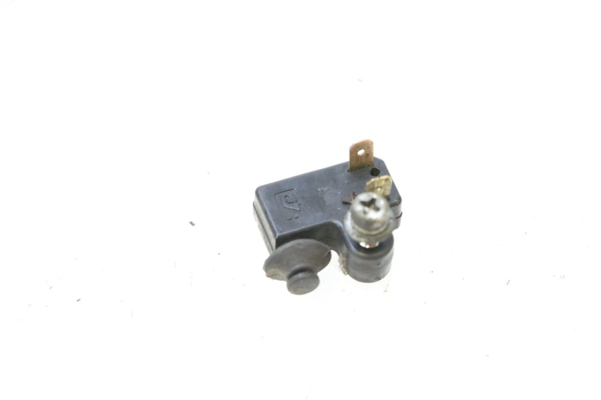 photo de INTERRUPTOR DE LUZ DE FREIO ESQUERDO YAMAHA X-MAX XMAX 125 (2010 - 2013) - Detalhe da peça