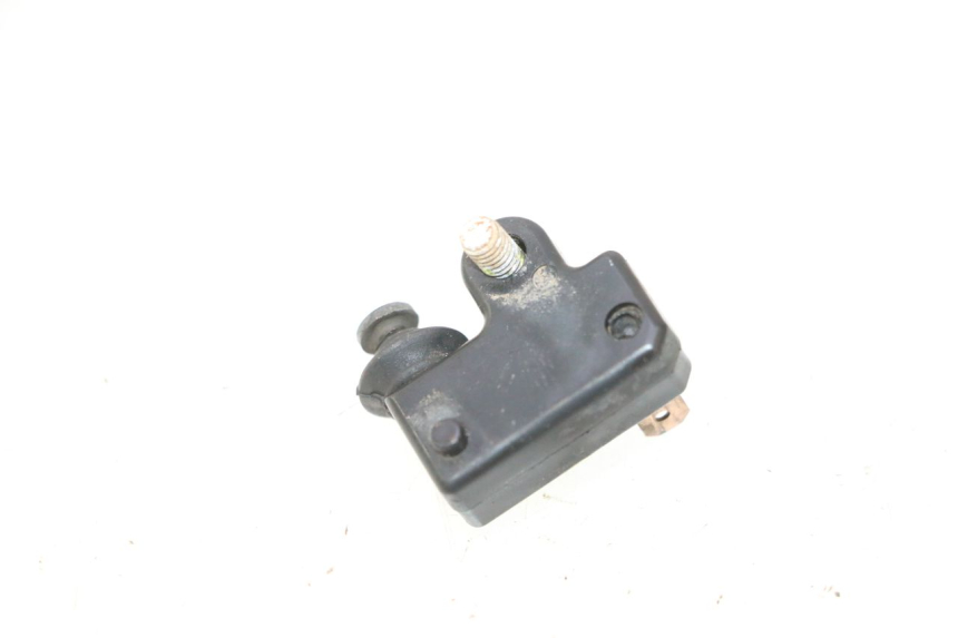 photo de INTERRUPTOR DE LUZ DE FREIO ESQUERDO YAMAHA XMAX X-MAX 125 (2006 - 2009) - Detalhe da peça