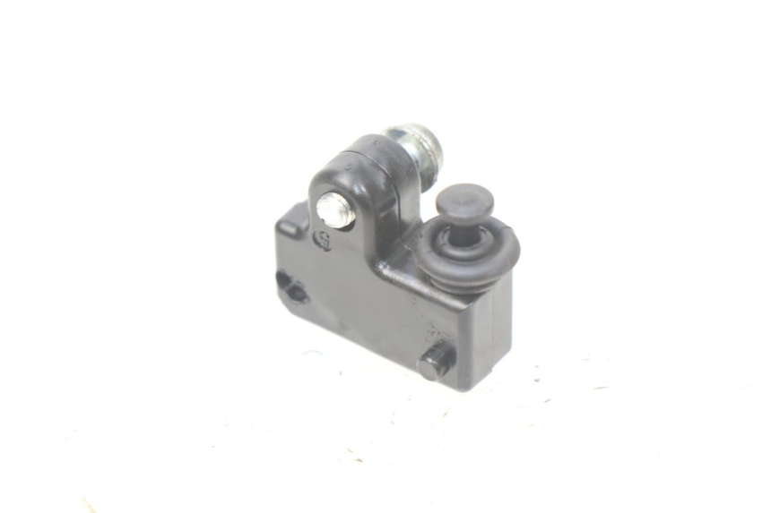 photo de INTERRUPTOR DE LUZ DE FREIO ESQUERDO YAMAHA XP T-MAX TMAX ABS 530 (2012 - 2015) - Zoom do estado de desgaste