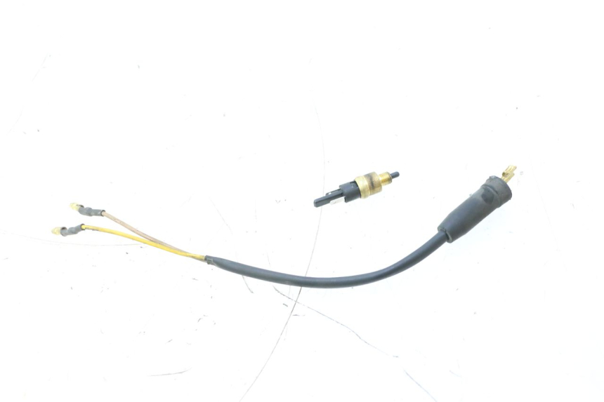 photo de CONTATOR DE LUZ DE FREIO ESQUERDO YAMAHA YP MAJESTY 125 (1998 - 2001) - Vista principal