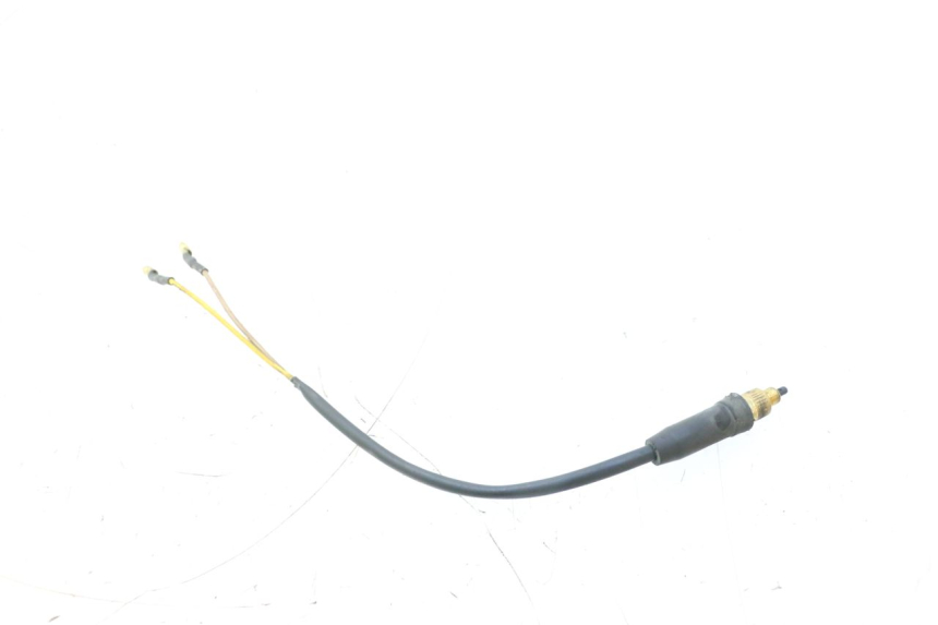 photo de CONTATOR DE LUZ DE FREIO ESQUERDO YAMAHA YP MAJESTY 125 (1998 - 2001) - Zoom do estado de desgaste