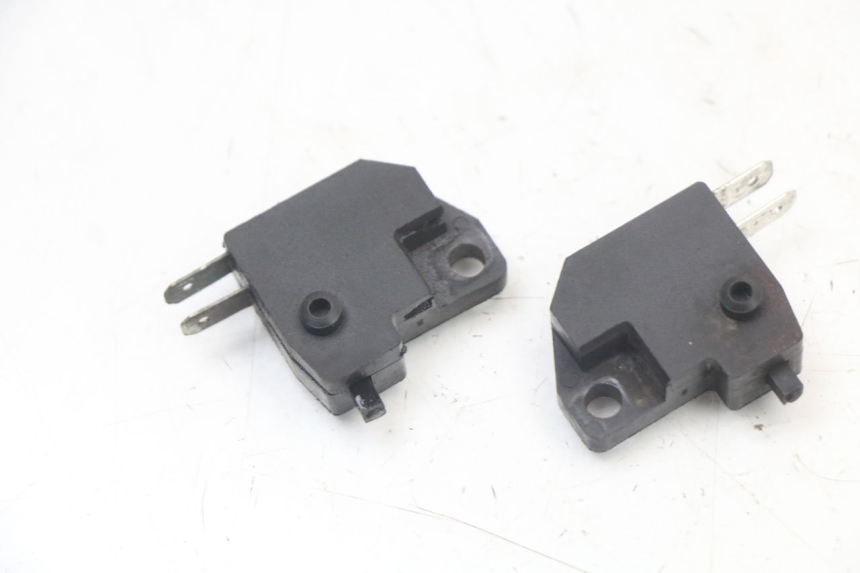 photo de INTERRUPTOR DE LUZ DE FREIO NECO GPX LC 2T 50 (2014 - 2018) - Detalhe da peça