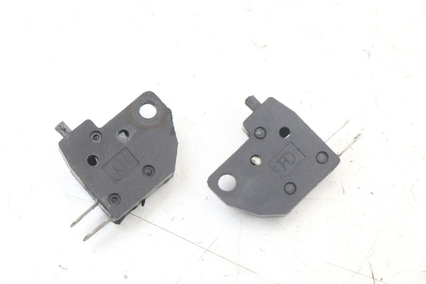 photo de INTERRUPTOR DE LUZ DE FREIO NECO GPX LC 2T 50 (2014 - 2018) - Zoom do estado de desgaste