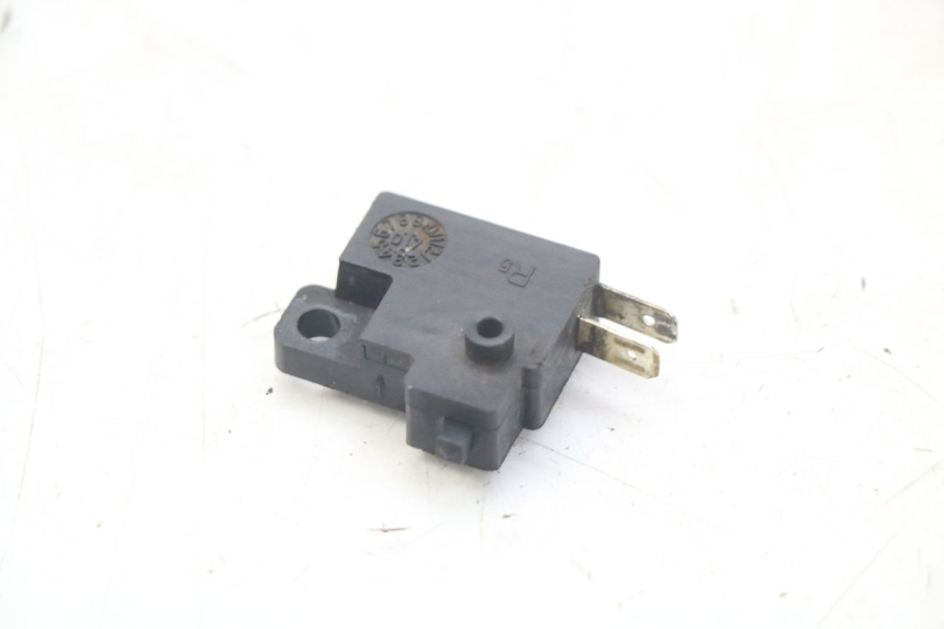 photo de INTERRUPTOR DE LUZ DE FREIO SYM JET EURO X 2T 50 (2003 - 2007) - Vista principal