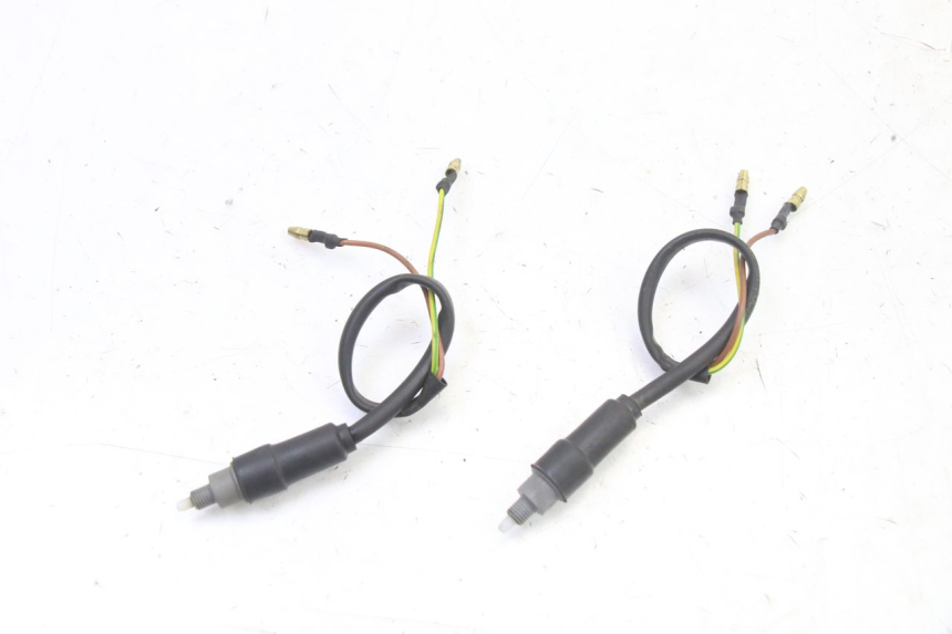 photo de INTERRUPTOR DE LUZ DE FREIO YAMAHA JOG R 50 (2004 - 2014) - Vista principal