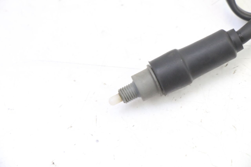 photo de INTERRUPTOR DE LUZ DE FREIO YAMAHA JOG R 50 (2004 - 2014) - Detalhe da peça