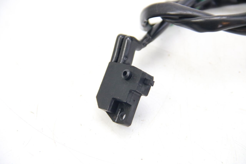 photo de INTERRUPTOR DE LUZ DE FREIO ORCAL KITE 4T 50 (2019 - 2023) - Zoom do estado de desgaste