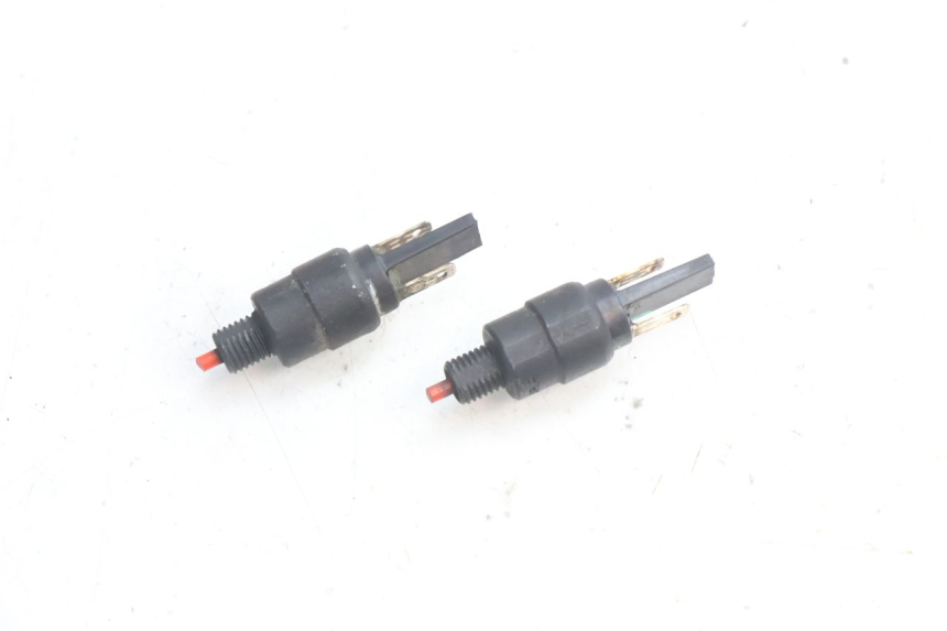 photo de INTERRUPTOR DE LUZ DE FREIO PIAGGIO LIBERTY IGET 4T 50 (2021 - 2025) - Vista principal