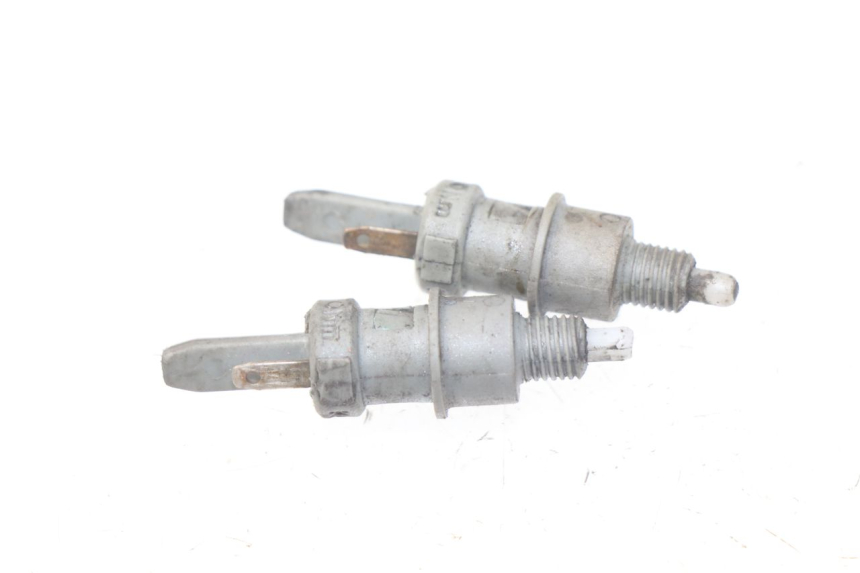 photo de INTERRUPTOR DE LUZ DE FREIO PEUGEOT LUDIX 50 (2005 - 2007) - Vista principal