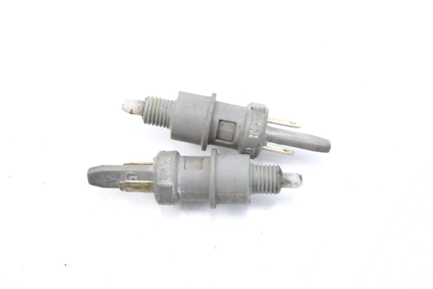photo de INTERRUPTOR DE LUZ DE FREIO PEUGEOT LUDIX 50 (2008 - 2017) - Vista principal