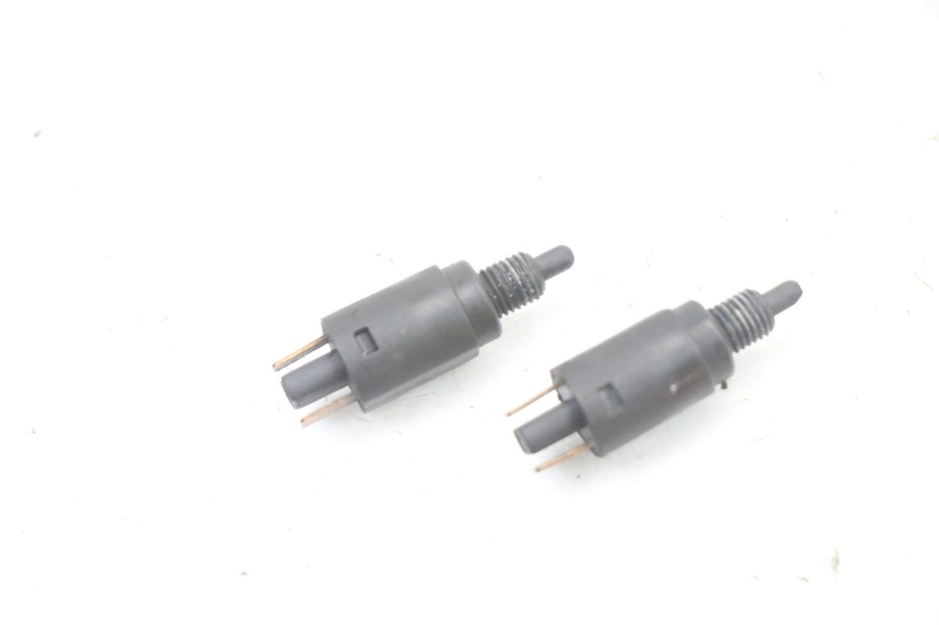 photo de INTERRUPTOR DE LUZ DE FREIO MBK BOOSTER NEXT GENERATION 50 (1995 - 1998) - Detalhe da peça