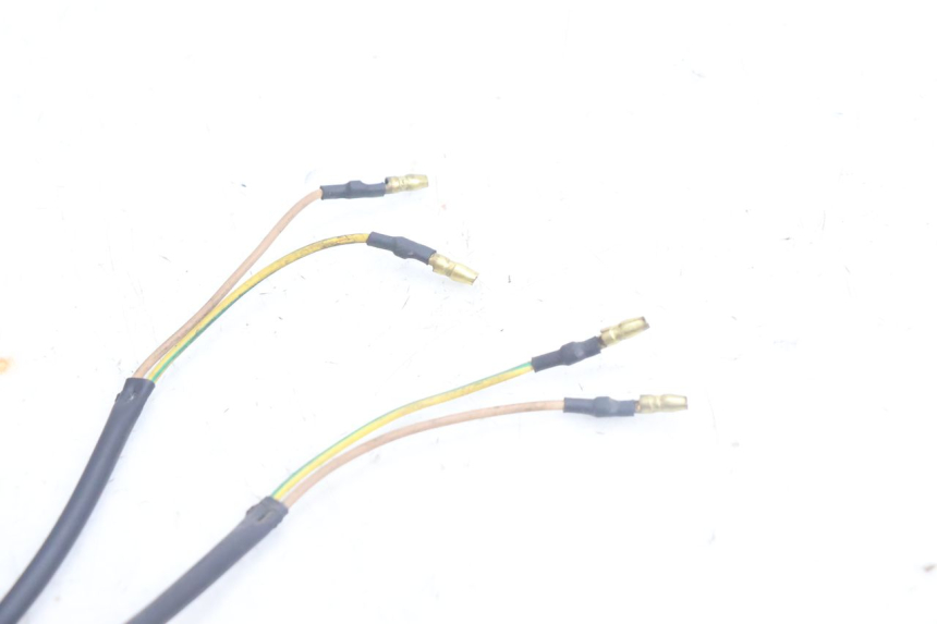 photo de INTERRUPTOR DE LUZ DE FREIO YAMAHA NEO'S NEOS 2T 50 (1998 - 2007) - Zoom do estado de desgaste