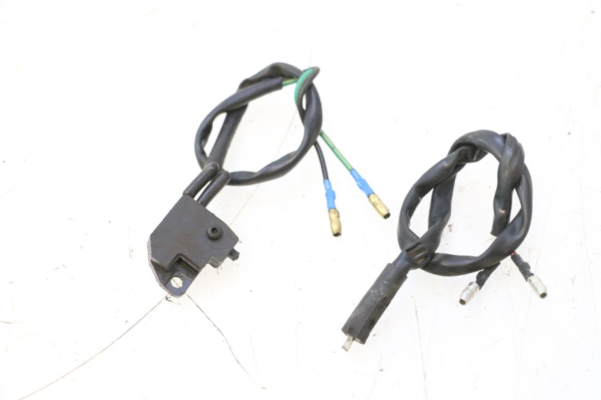 photo de INTERRUPTOR DE LUZ DE FREIO IMF INDUSTRIE NEW PACH 2T 50 (2014 - 2020) - Vista principal