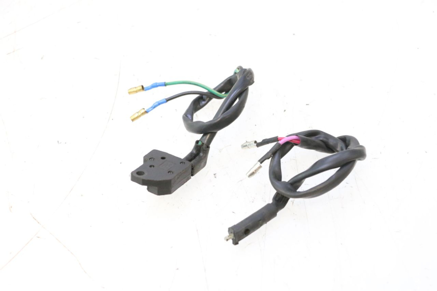 photo de INTERRUPTOR DE LUZ DE FREIO IMF INDUSTRIE NEW PACH 2T 50 (2014 - 2020) - Detalhe da peça