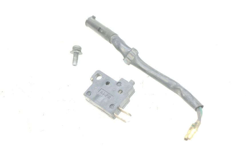 photo de INTERRUPTOR DE LUZ DE FREIO HONDA NHX LEAD 110 (2008 - 2010) - Detalhe da peça