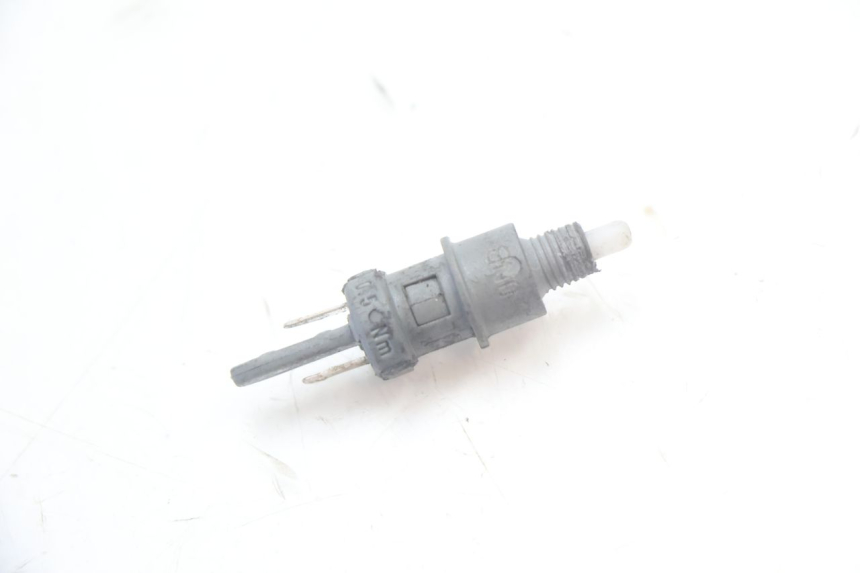 photo de INTERRUPTOR DE LUZ DE FREIO MBK NITRO 50 (2004 - 2008) - Detalhe da peça